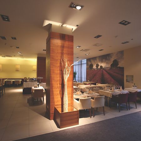 Hotel Slisko Загреб Екстериор снимка