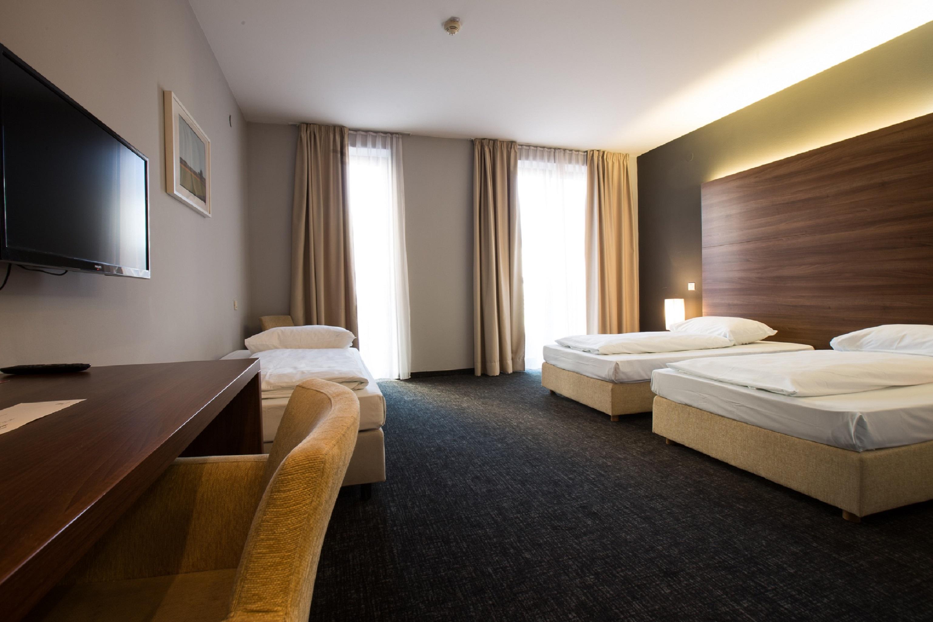 Hotel Slisko Загреб Екстериор снимка