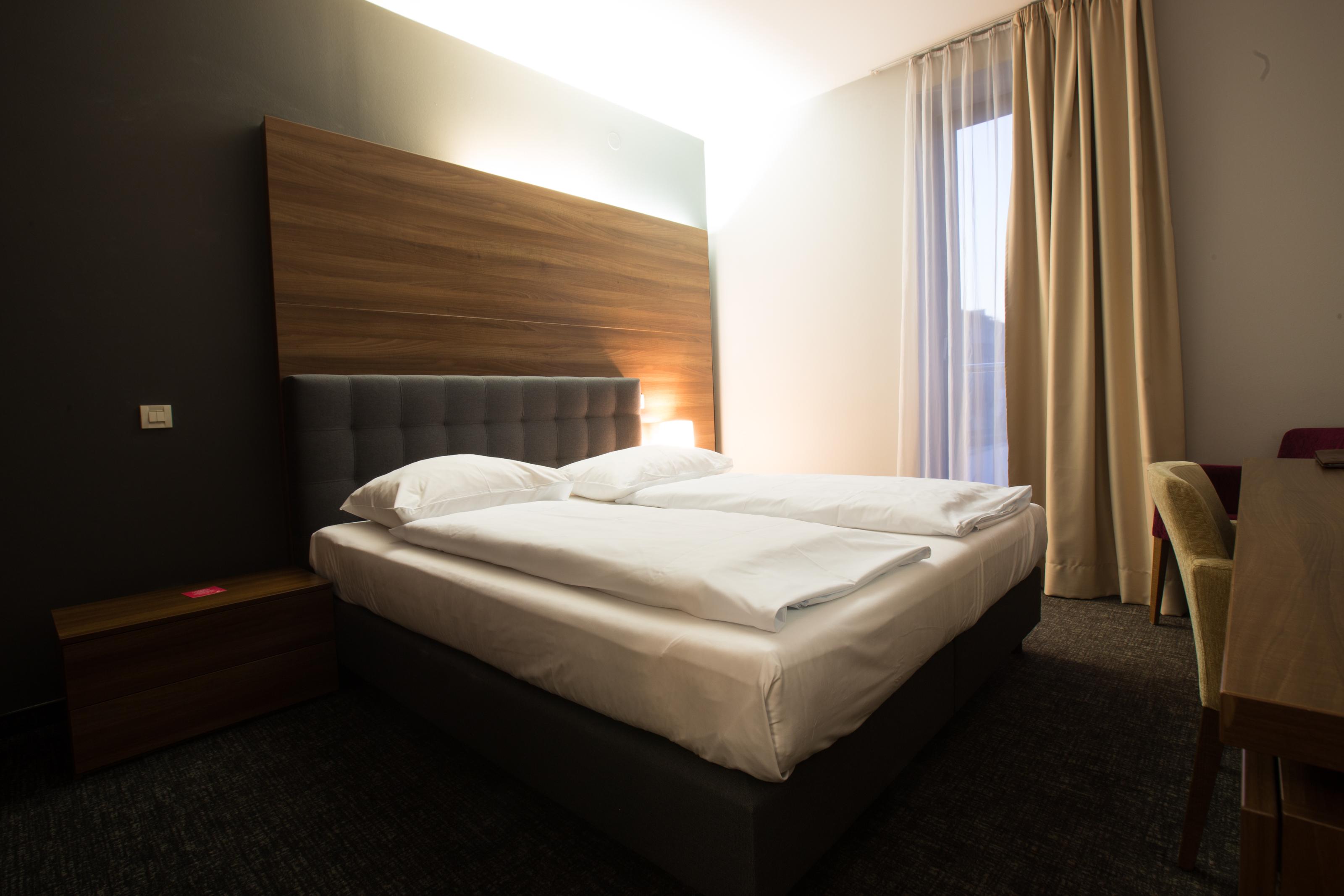 Hotel Slisko Загреб Екстериор снимка