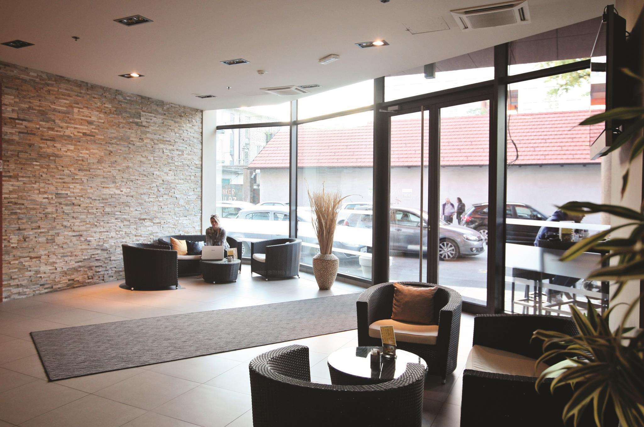 Hotel Slisko Загреб Екстериор снимка