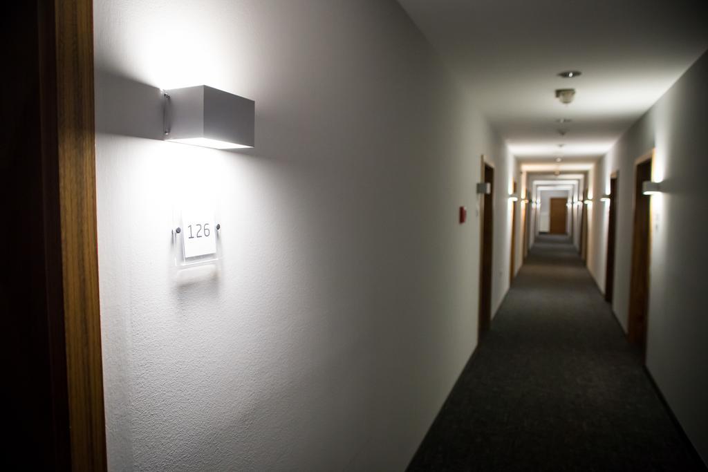 Hotel Slisko Загреб Екстериор снимка