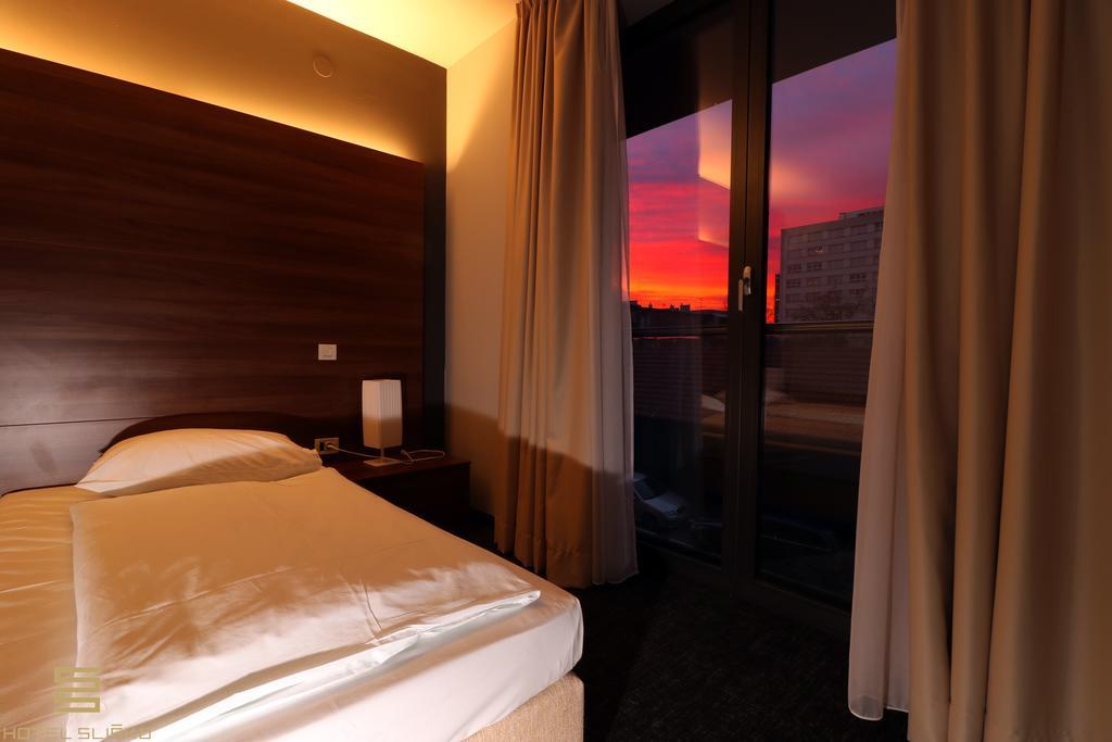 Hotel Slisko Загреб Екстериор снимка